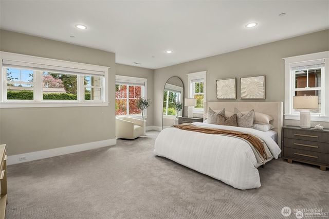 10610 NE 28th Street, Bellevue, WA 98004