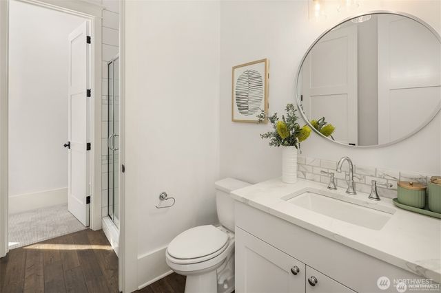 10610 NE 28th Street, Bellevue, WA 98004