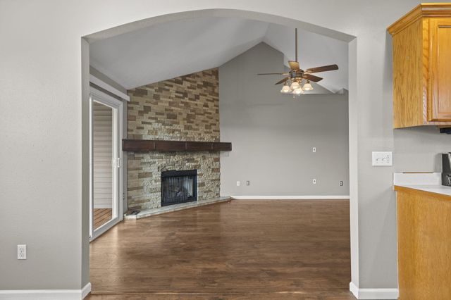 440 W White Ash Road, Nixa, MO 65714