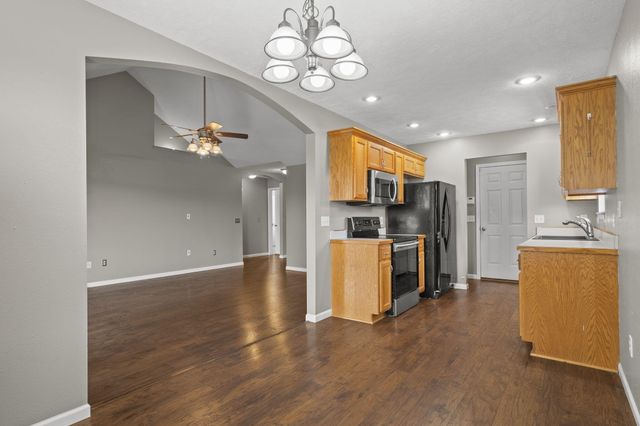 440 W White Ash Road, Nixa, MO 65714