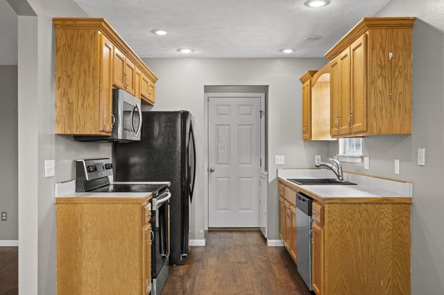 440 W White Ash Road, Nixa, MO 65714