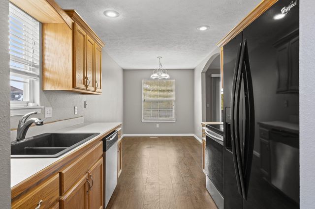 440 W White Ash Road, Nixa, MO 65714