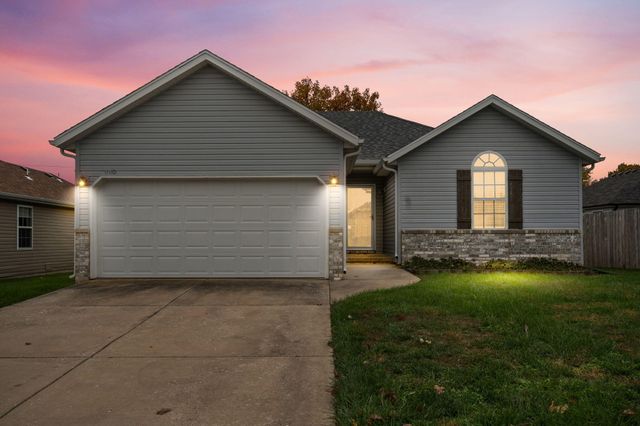 440 W White Ash Road, Nixa, MO 65714