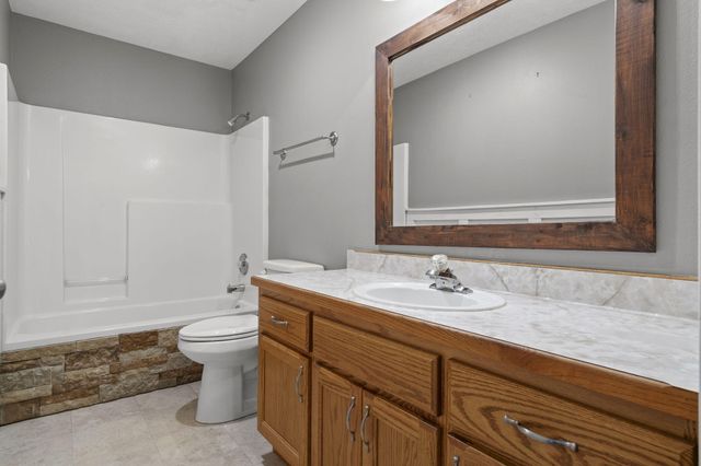 440 W White Ash Road, Nixa, MO 65714