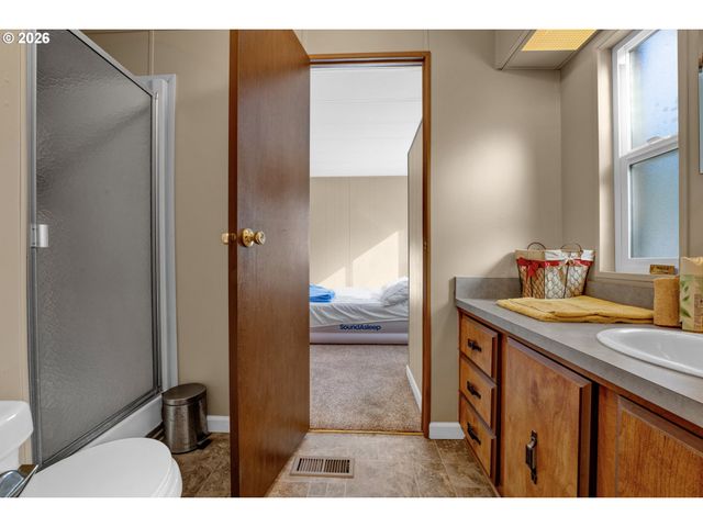 170 GLEN DEE Ln, Winchester Bay, OR 97467