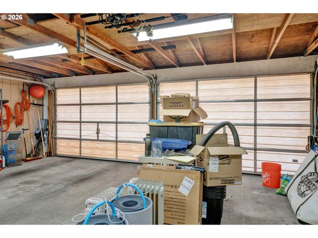 170 GLEN DEE Ln, Winchester Bay, OR 97467