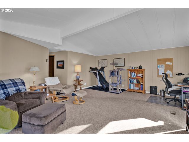 170 GLEN DEE Ln, Winchester Bay, OR 97467