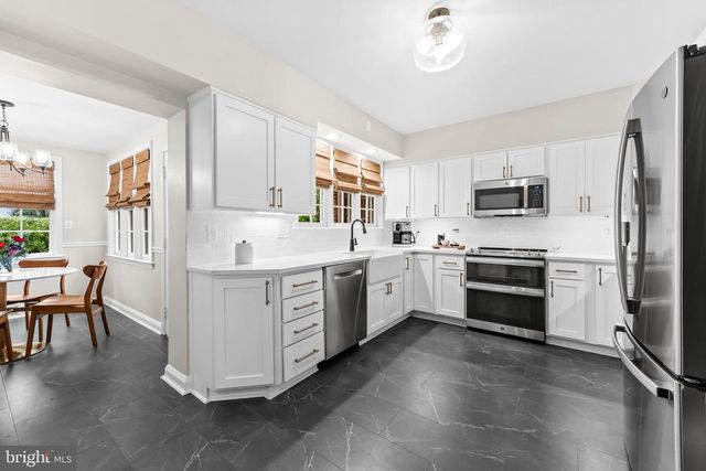 103 SAINT DUNSTANS RD, Baltimore, MD 21212