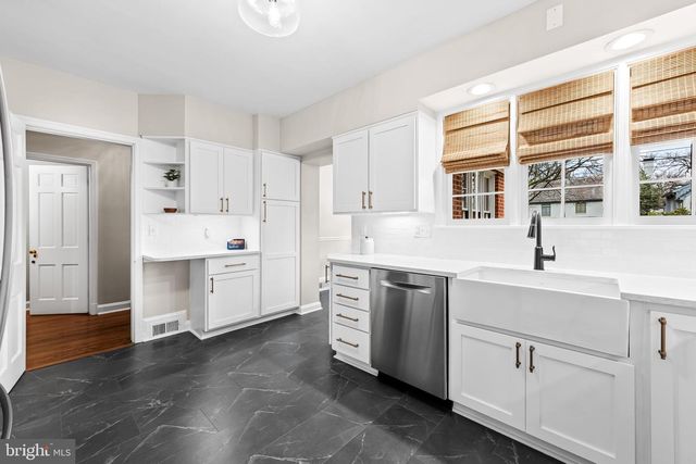 103 SAINT DUNSTANS RD, Baltimore, MD 21212