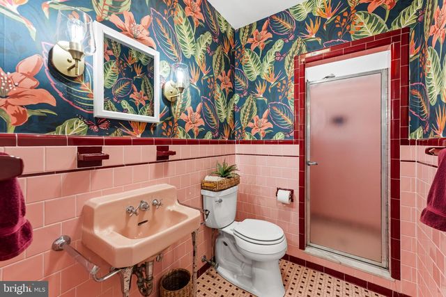 103 SAINT DUNSTANS RD, Baltimore, MD 21212