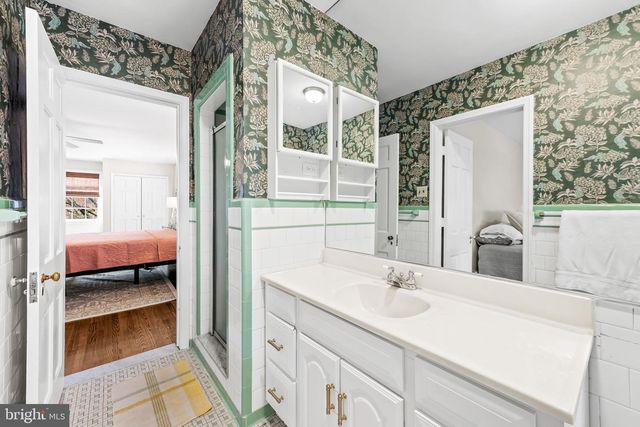 103 SAINT DUNSTANS RD, Baltimore, MD 21212