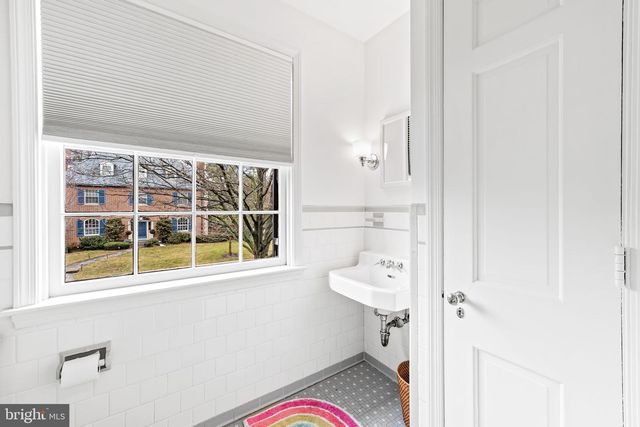 103 SAINT DUNSTANS RD, Baltimore, MD 21212