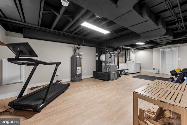 103 SAINT DUNSTANS RD, Baltimore, MD 21212