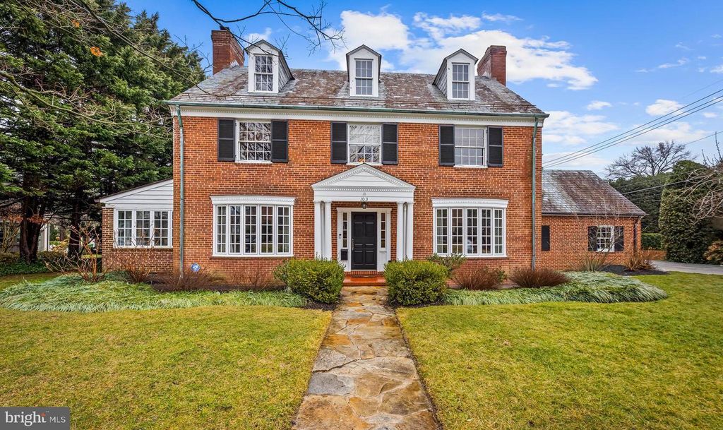 103 SAINT DUNSTANS RD, Baltimore, MD 21212