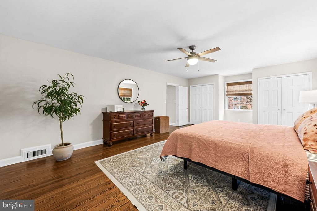 Image 28 of property listing at 103 SAINT DUNSTANS RD, Baltimore, MD 21212