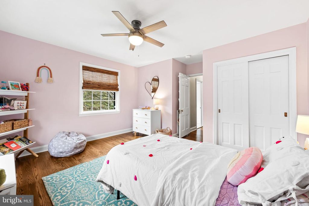 Image 34 of property listing at 103 SAINT DUNSTANS RD, Baltimore, MD 21212