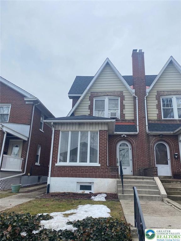 2247 Fairview Avenue, Wilson Boro, PA 18042