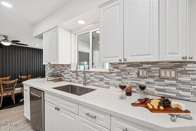 8102 E MULBERRY Street, Scottsdale, AZ 85251