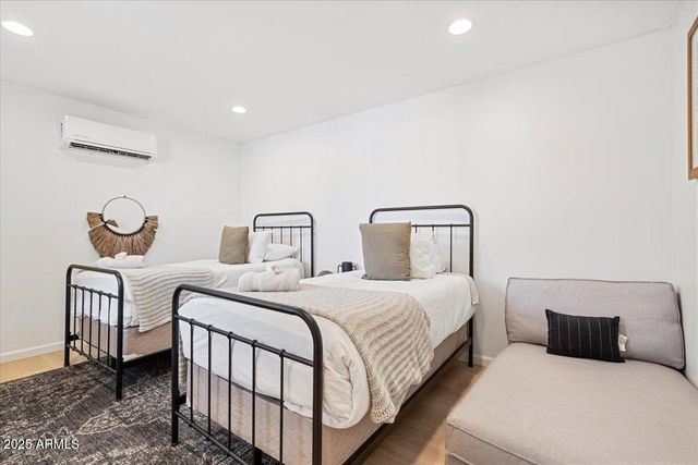 8102 E MULBERRY Street, Scottsdale, AZ 85251