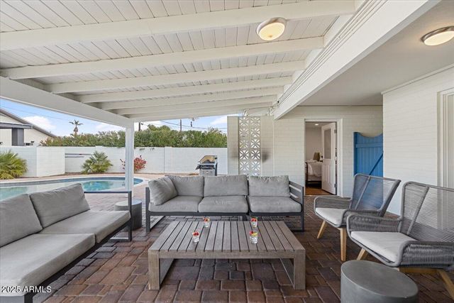 8102 E MULBERRY Street, Scottsdale, AZ 85251