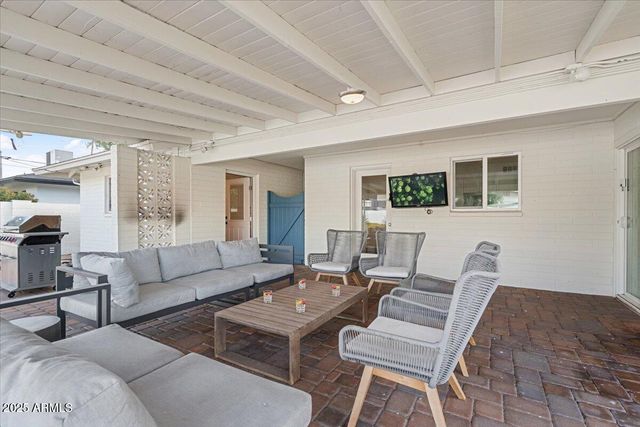 8102 E MULBERRY Street, Scottsdale, AZ 85251