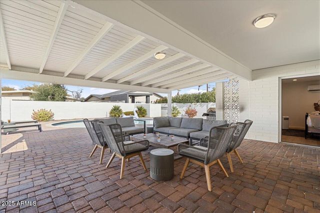 8102 E MULBERRY Street, Scottsdale, AZ 85251