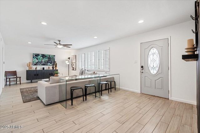 8102 E MULBERRY Street, Scottsdale, AZ 85251