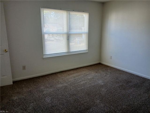 2713 Janice Lynn CT, Chesapeake, VA 23322