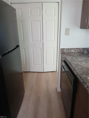 2713 Janice Lynn CT, Chesapeake, VA 23322