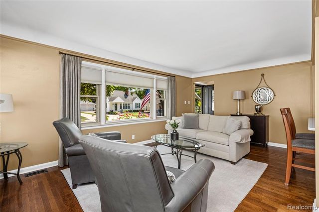 357 Sunset Street, Plymouth, MI 48170