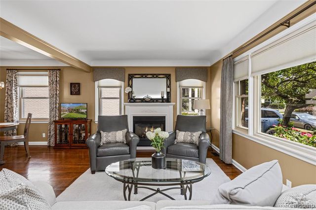 357 Sunset Street, Plymouth, MI 48170
