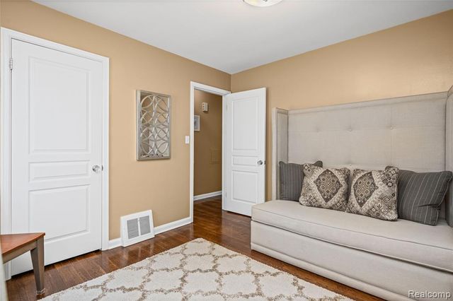 357 Sunset Street, Plymouth, MI 48170