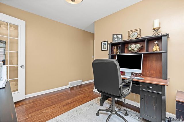 357 Sunset Street, Plymouth, MI 48170