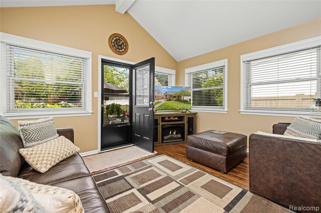 357 Sunset Street, Plymouth, MI 48170