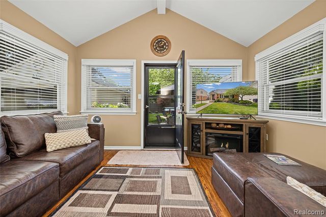 357 Sunset Street, Plymouth, MI 48170