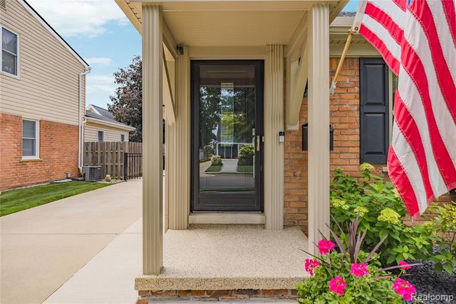357 Sunset Street, Plymouth, MI 48170