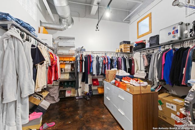 1339 S Flores St Ste 203, San Antonio, TX 78204