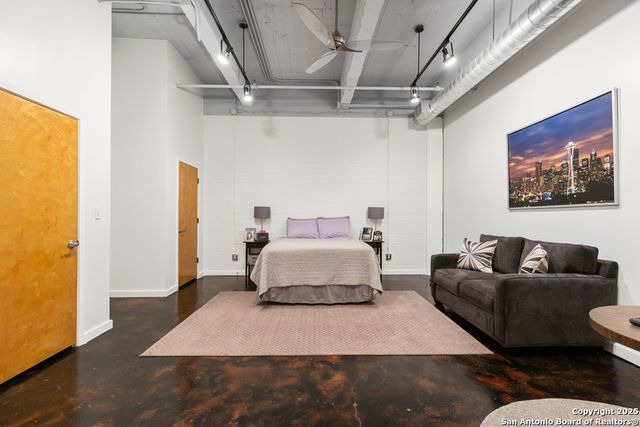 1339 S Flores St Ste 203, San Antonio, TX 78204