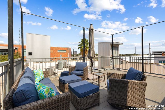 1339 S Flores St Ste 203, San Antonio, TX 78204