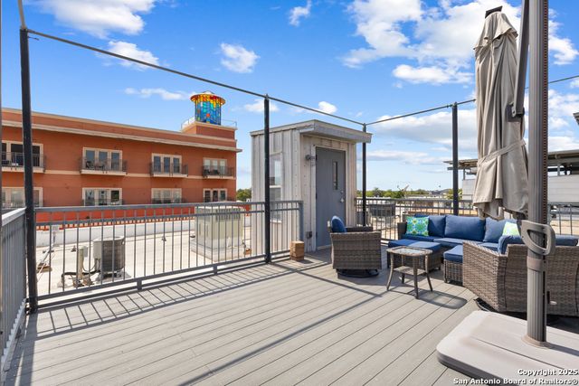 1339 S Flores St Ste 203, San Antonio, TX 78204