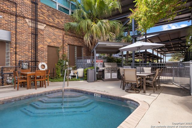 1339 S Flores St Ste 203, San Antonio, TX 78204