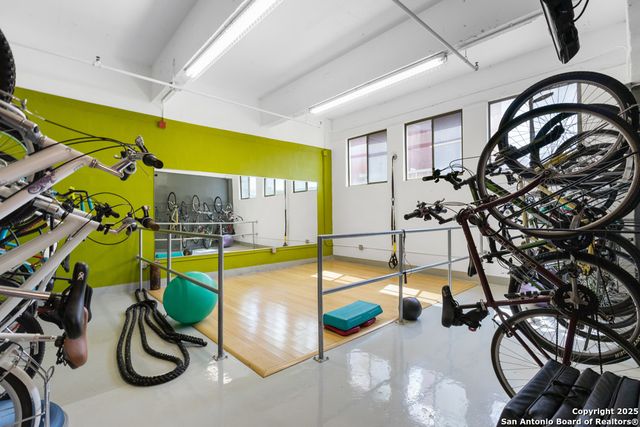 1339 S Flores St Ste 203, San Antonio, TX 78204