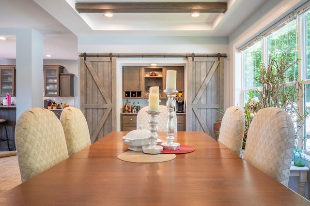 68 Paradise LN, Troutville, VA 24175