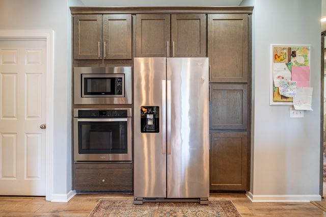 68 Paradise LN, Troutville, VA 24175