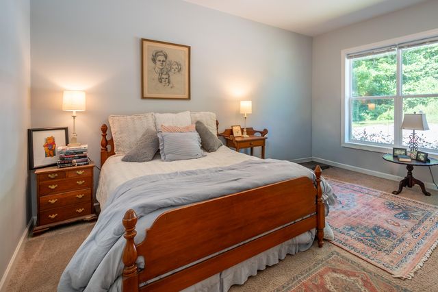 68 Paradise LN, Troutville, VA 24175