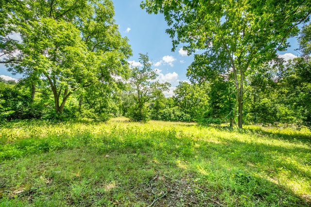 68 Paradise LN, Troutville, VA 24175
