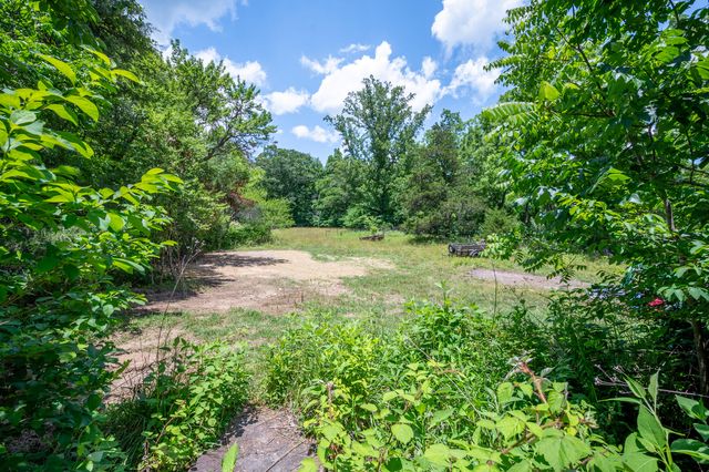 68 Paradise LN, Troutville, VA 24175