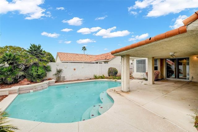 7745 Safari Lane, Las Vegas, NV 89129