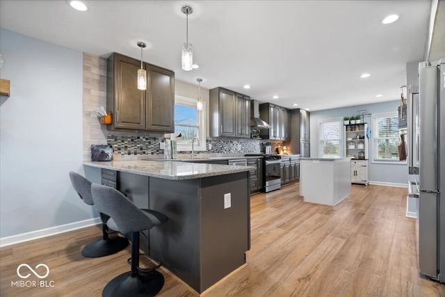 84 Glenbrook Lane, Avon, IN 46123