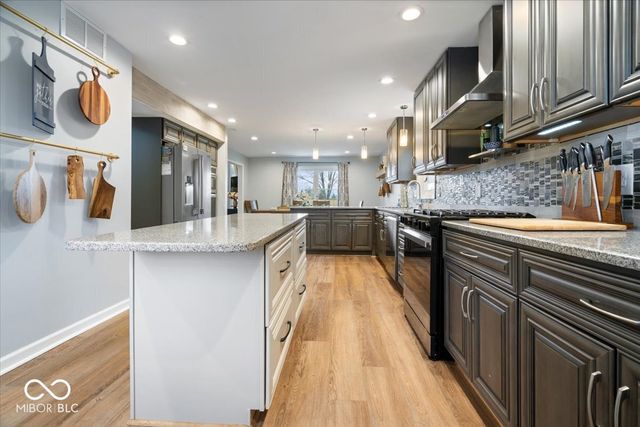 84 Glenbrook Lane, Avon, IN 46123